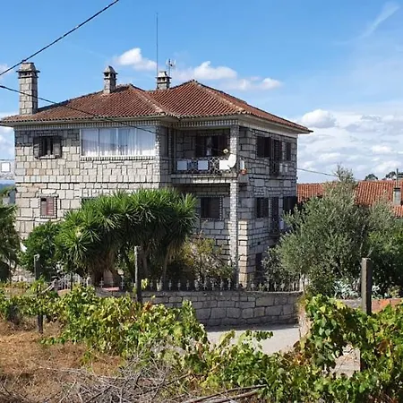 Holiday home Casa Familia Cedo