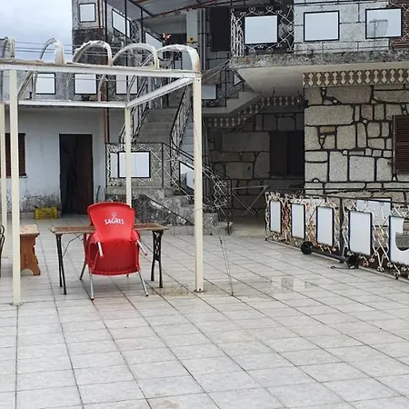 Casa Familia Cedo Holiday home *