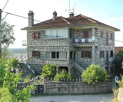 Casa Familia Cedo Holiday home Povoa de Sao Cosme